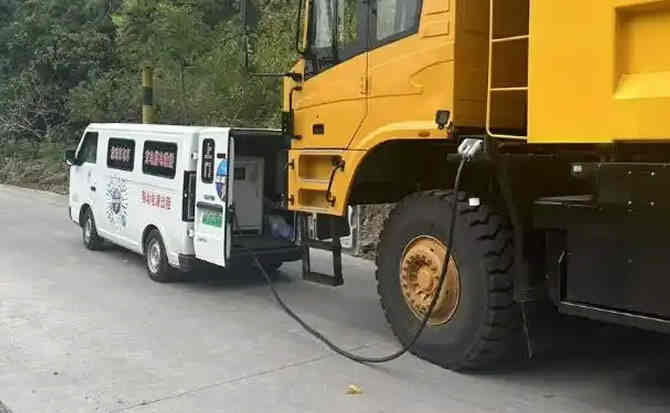 仁布新能源车充电搭电